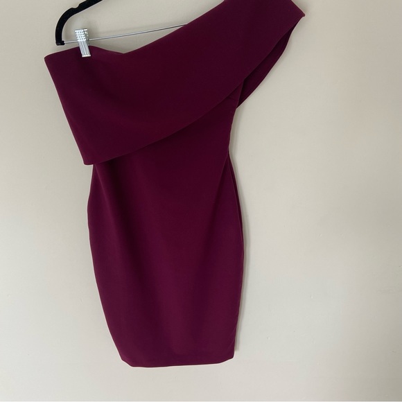 Likely Wilshire One Shoulder Ruffle Dress in Plum sz 4 - Picture 9 of 14